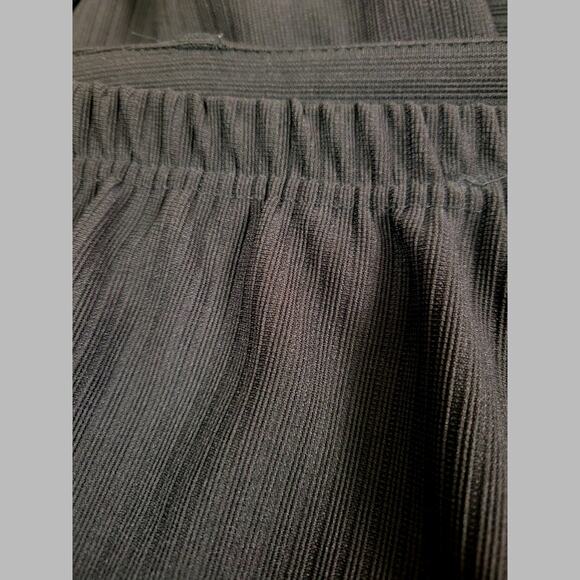 Sixteen Black Ribbed 1 Button Pull On Pants Size 2X - Picture 4 of 8
